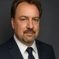 erbes_headshot_email_signature (2025_08_31 21_01_14 UTC)